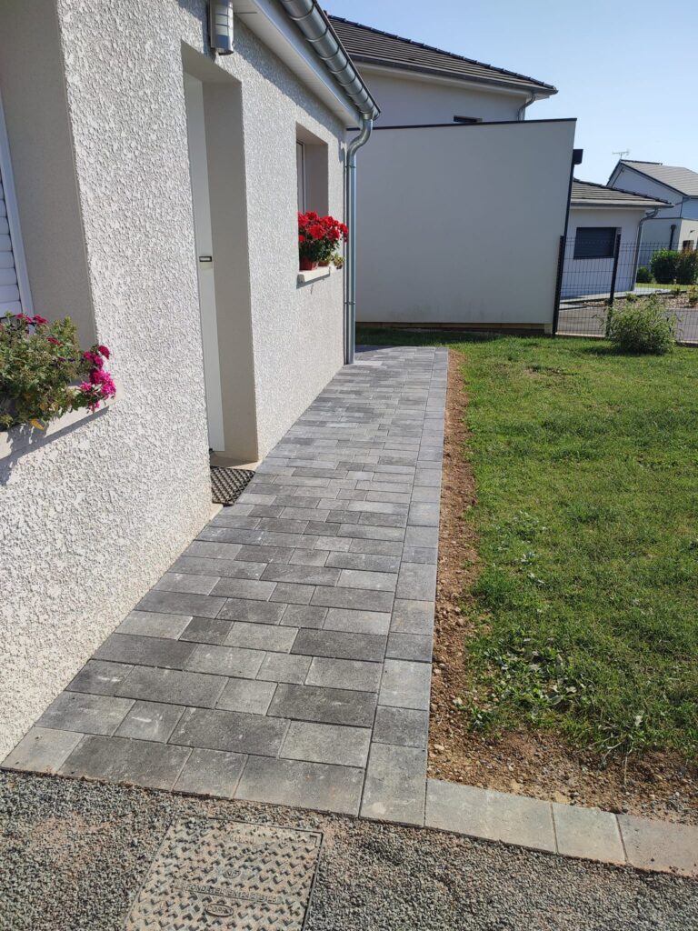 291128083_392445132864644_2248640208443438750_n